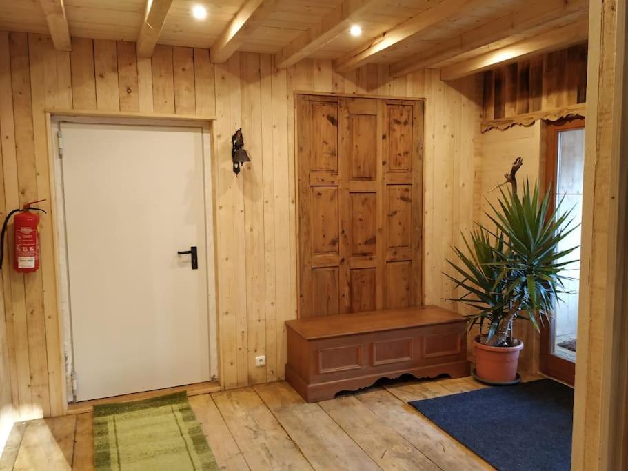 Upcycling Appartement Fischl - Nachhaltig Und Kreativ Wohnen Fuer Gross Und Klein Jenbach Εξωτερικό φωτογραφία