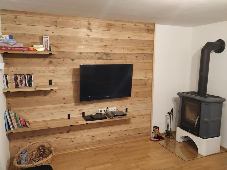 Upcycling Appartement Fischl - Nachhaltig Und Kreativ Wohnen Fuer Gross Und Klein Jenbach Εξωτερικό φωτογραφία